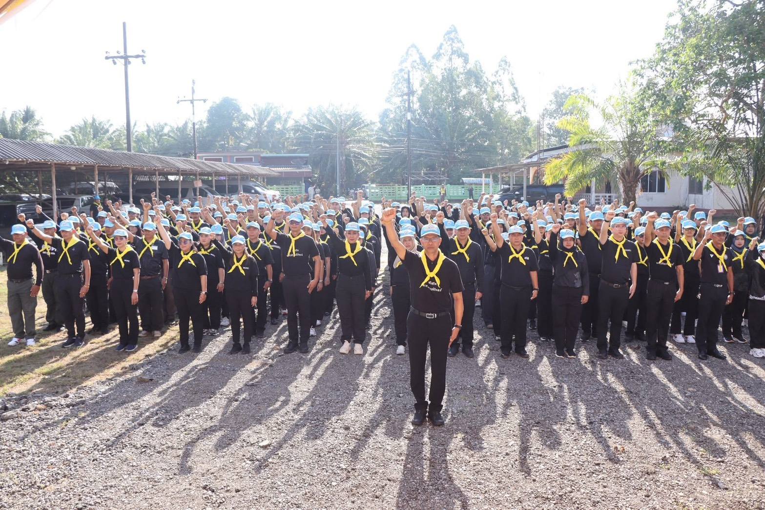 title - ปฏิรูปที่ดินจังหวัดสตูล ร่วมกิจกรรมจิตอาสา เนื่องในวันคล้ายวันพระราชสมภพสมเด็จพระกนิษฐาธิราชเจ้า กรมสมเด็จพระเทพรัตนราชสุดาฯ สยามบรมราชกุมารี